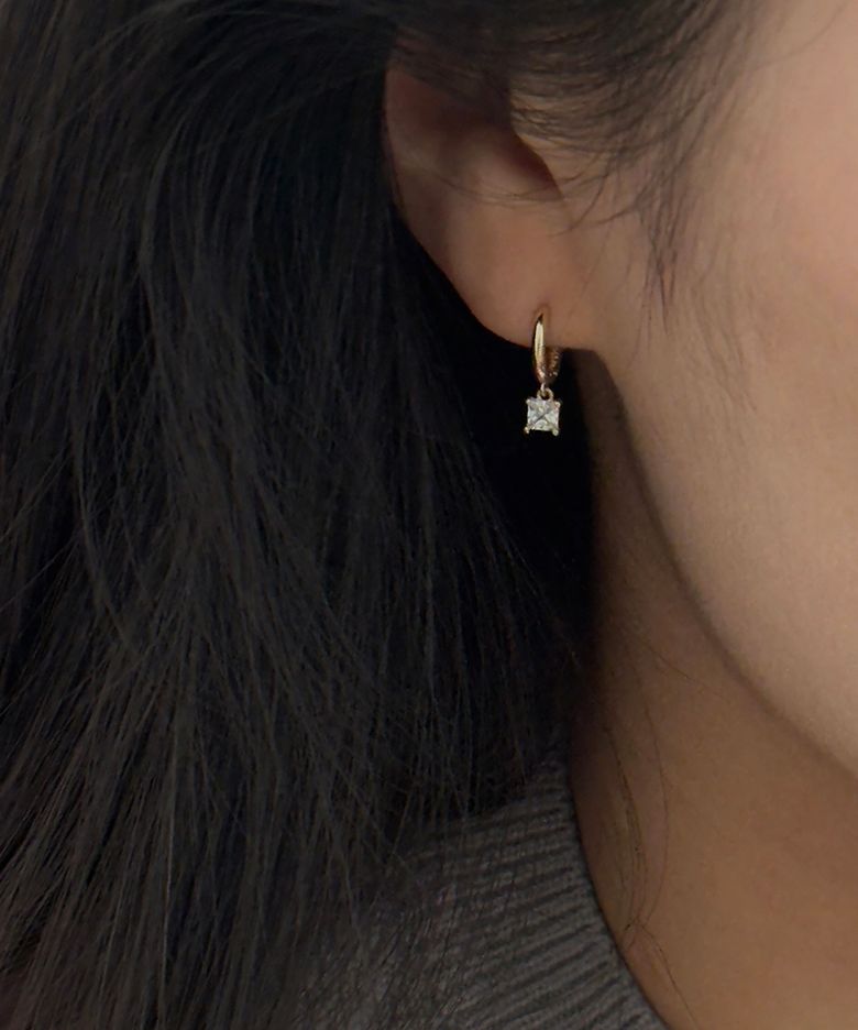 14k Square earrings