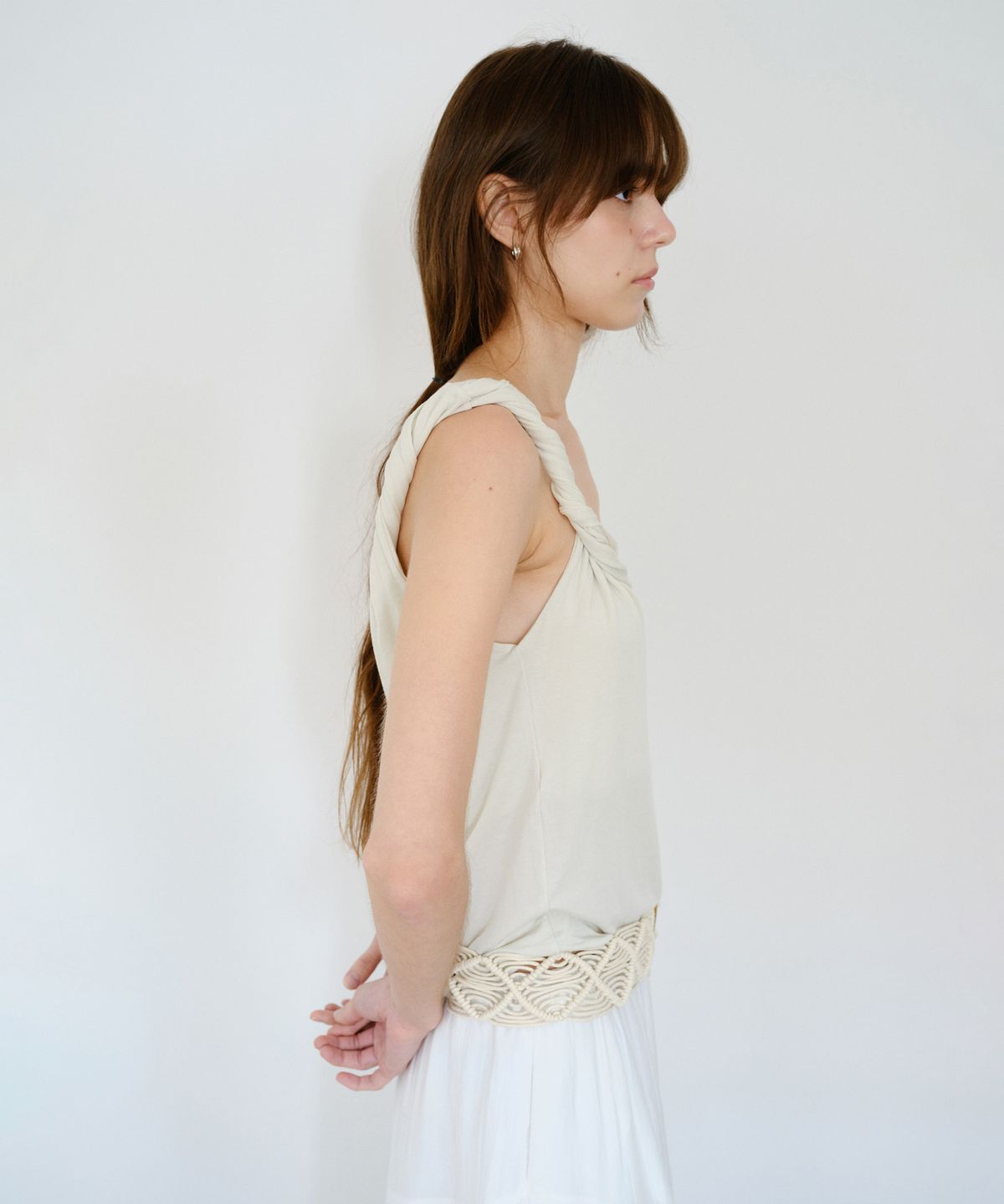 더 릴(THE LILLE) Lune Twist Sleeveless_Mint Beige