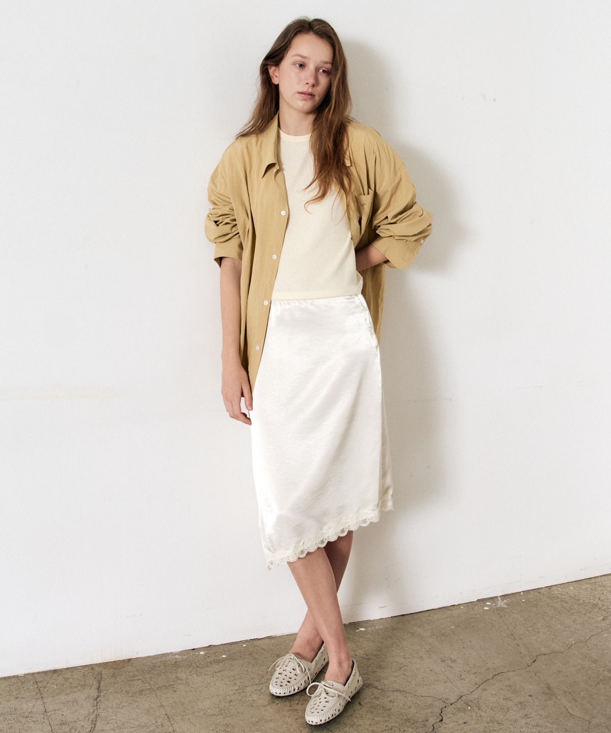 이지오 우먼(EZIO WOMEN) Flow Lace Skirt_Beige