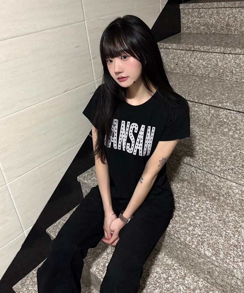 탄산 스타 로고 티셔츠 (블랙)