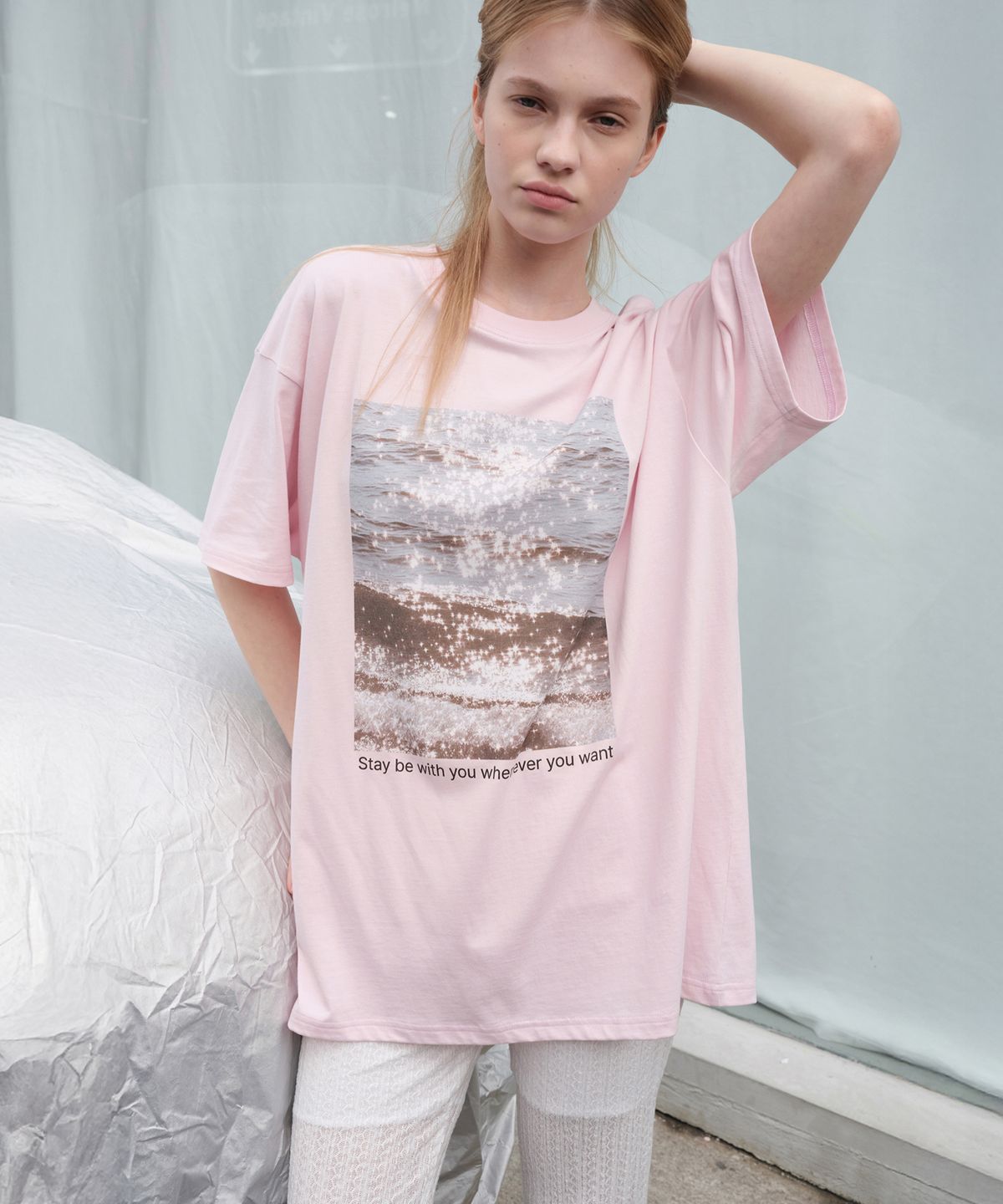 르바(LEVAR) Moment Graphic T-shirt - Blush Pink