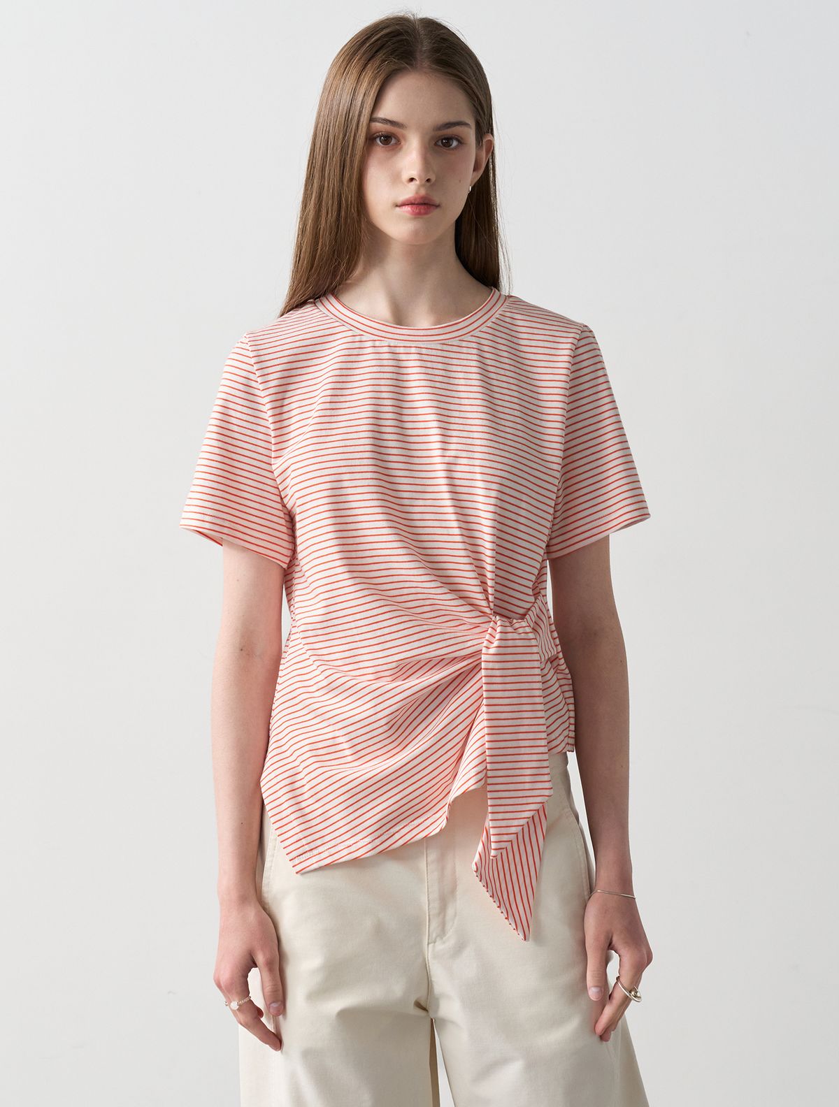 르이엘(LE YIEL) Asymmetric Stripe T-Shirt_Vermilion 비대칭 스트라이프 티셔츠_버밀리언