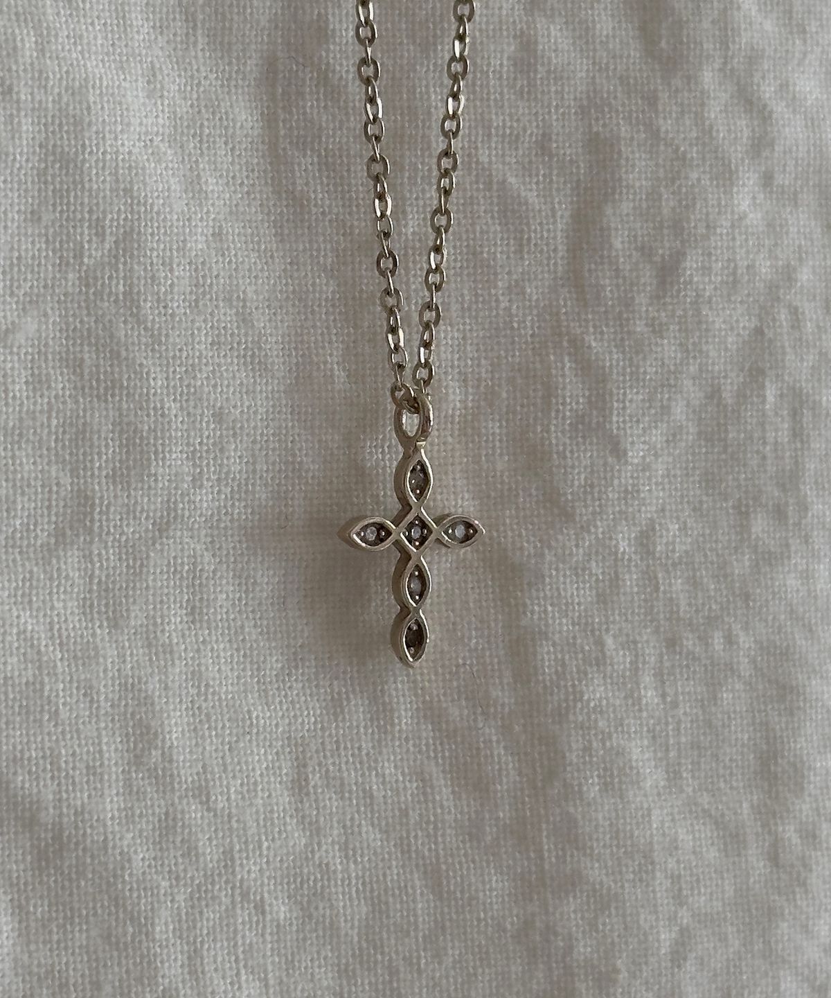 파예(FAYE) 14k Cross cognac necklace