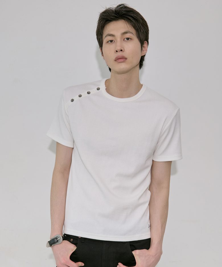 숄더 버튼 티 (화이트)