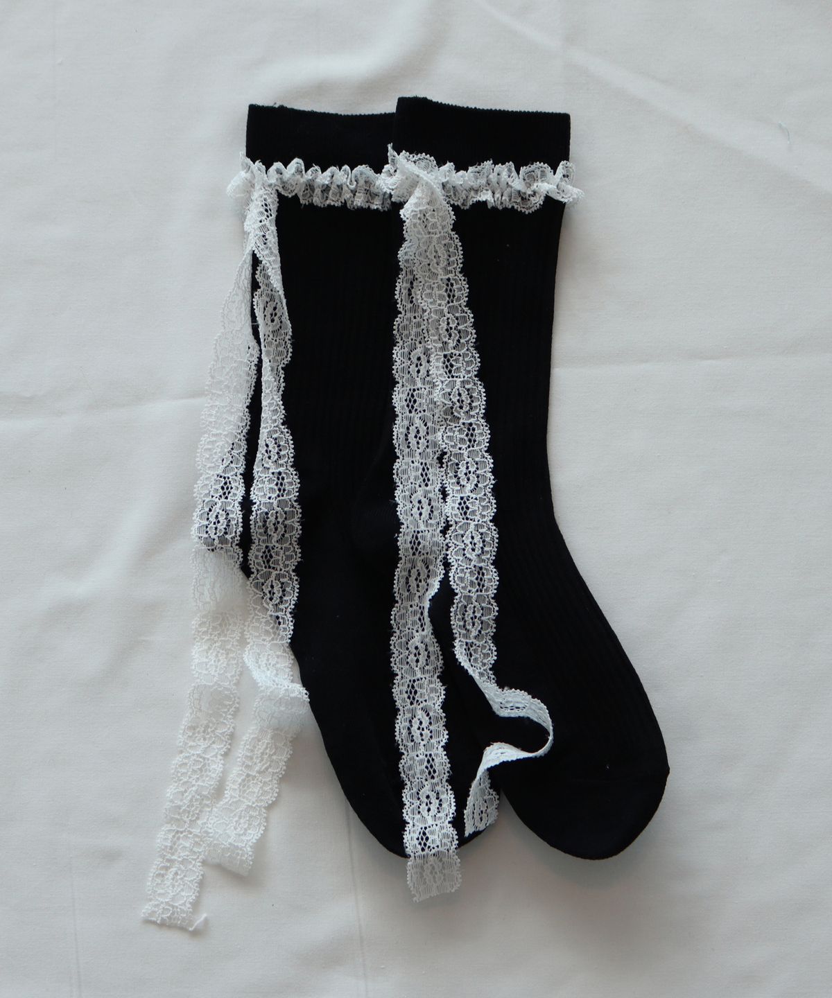 핑크파인애플(PINK PINEAPPLE) ［2PCS 1SET］DAINTY RIBBON LACE SOCKS_BLACK