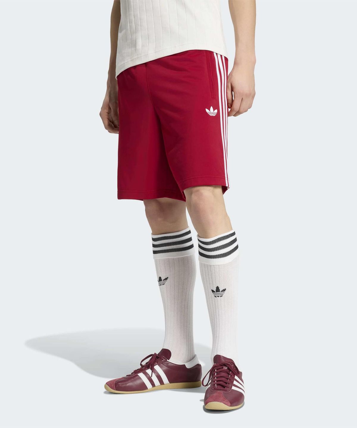 아디다스(ADIDAS) 파이어버드 숏 팬츠 - 레드:화이트 / KW0125