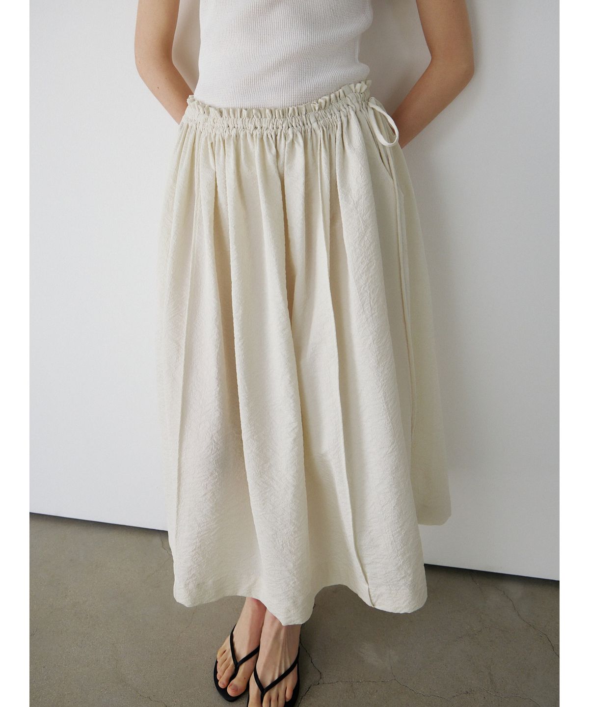 닌닛(NINNIT) Breeze banding skirt (BEIGE)