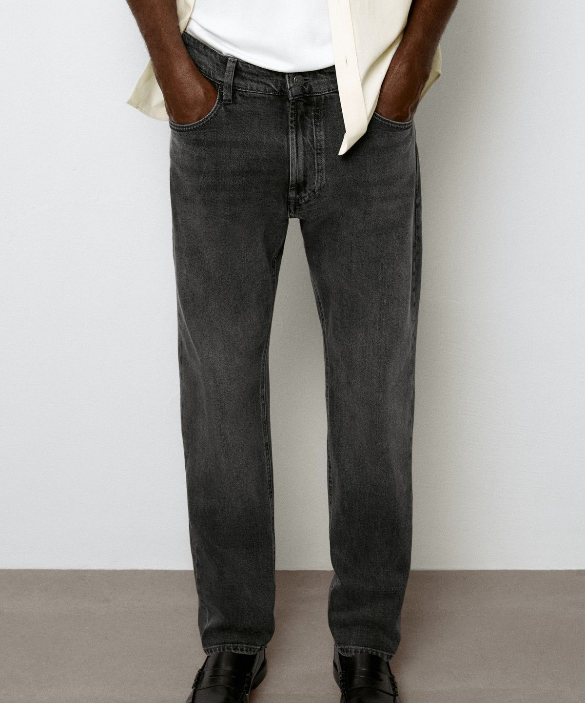 마시모두띠(MASSIMO DUTTI) 슬림 핏 진