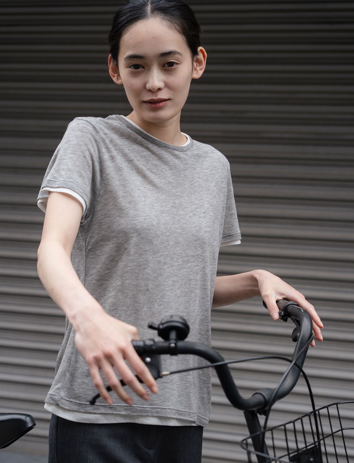 위에버(WEEVER) Le tencel layered tee ver. light gray