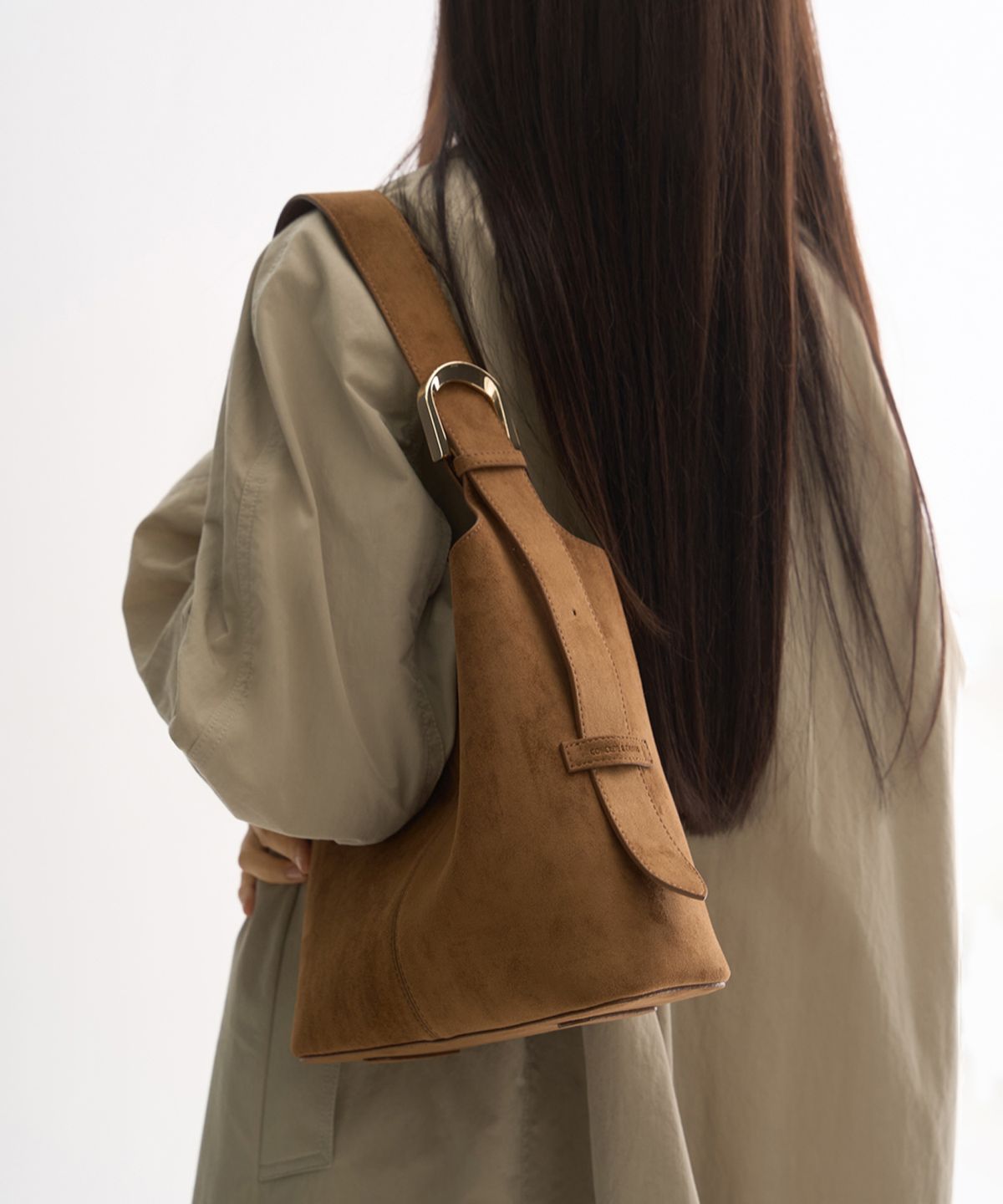콘크리트앤캔버스(CONCRETE AND CANVAS) SUEDE SLING HOBO 스웨이드 슬링 호보
