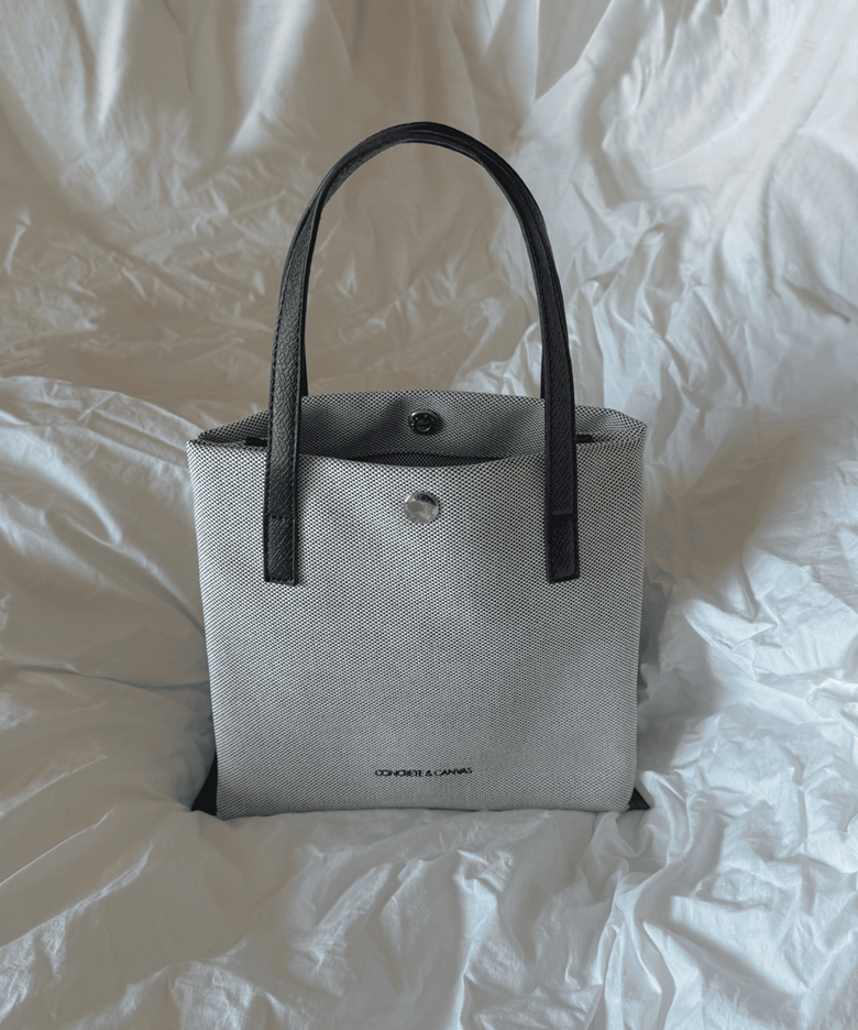 CANVAS LINE TOTE 캔버스 라인 토트