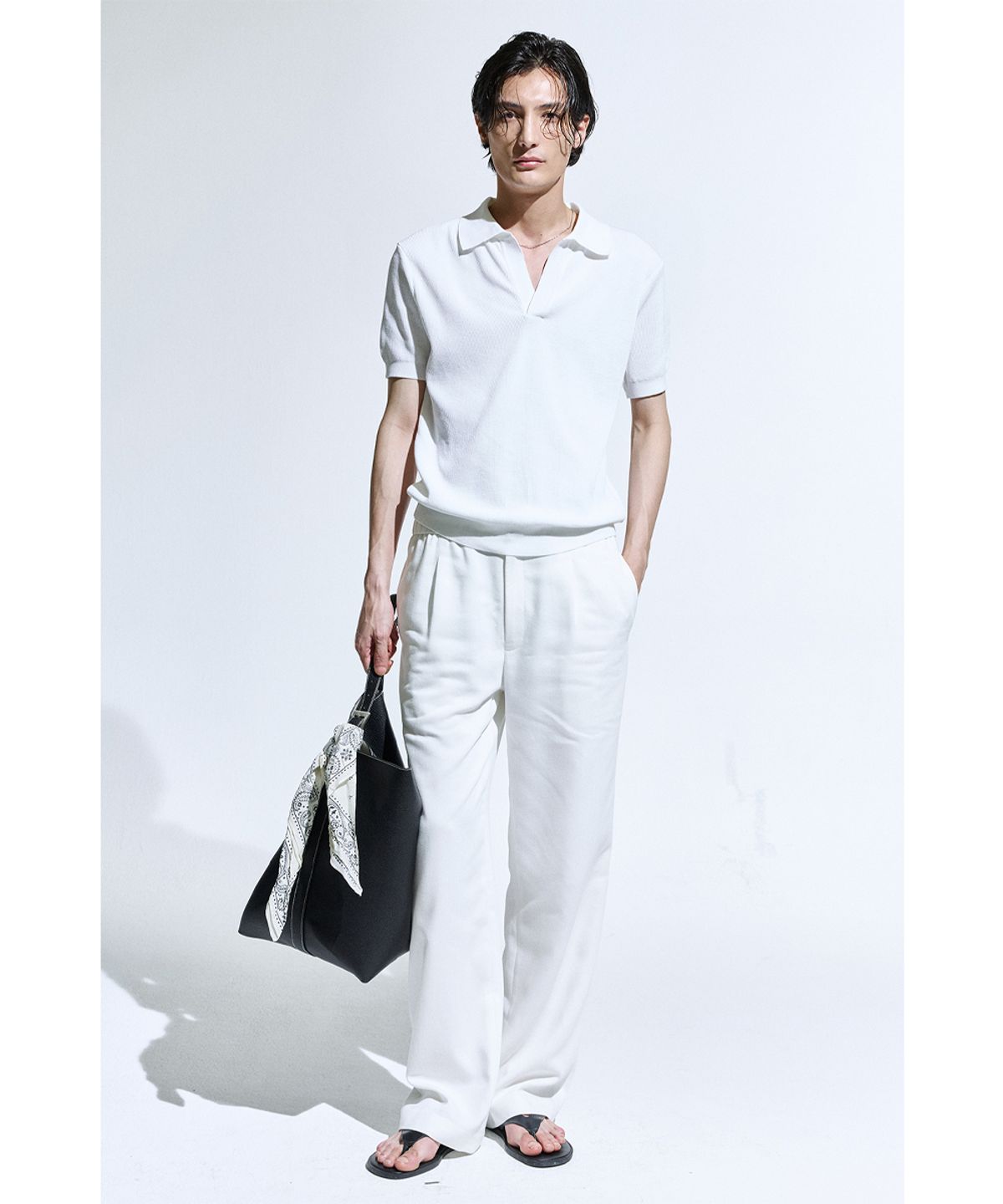 세비지(SAVAGE) Open Collar Polo Knit - Off White