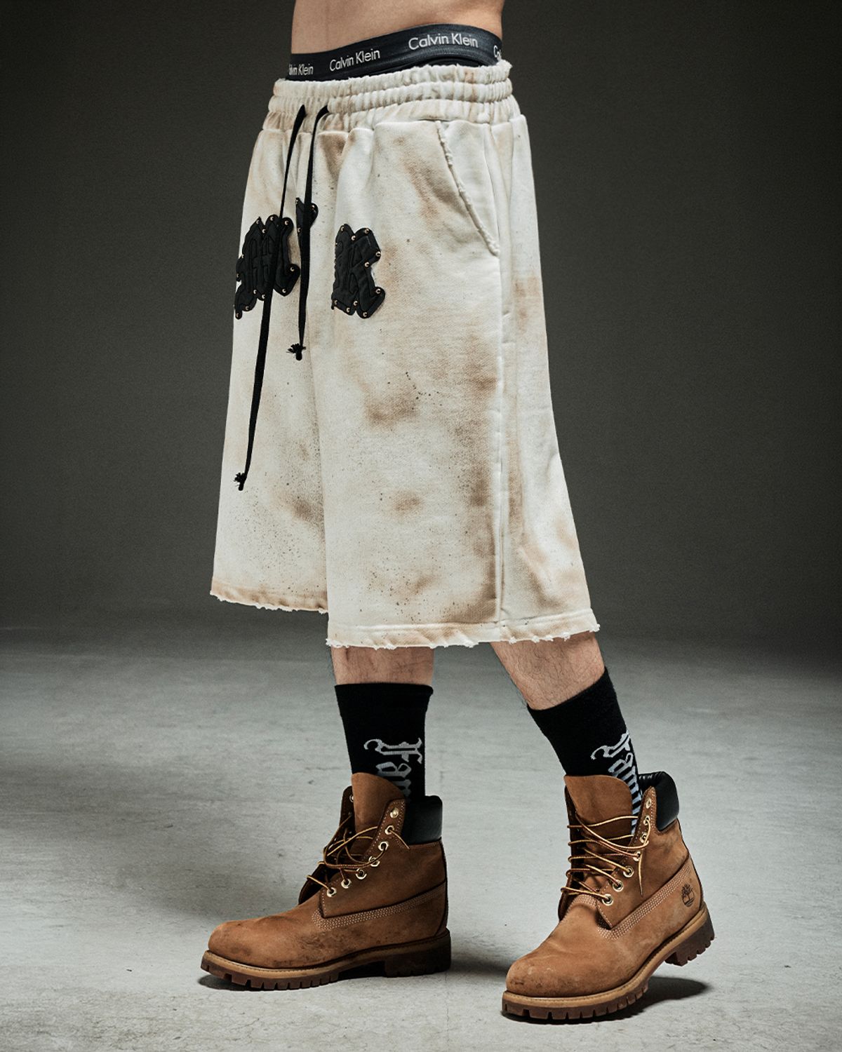 뭉(MWOONG) M.C.R. code stud P dusty brown Half