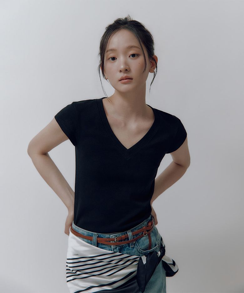드니즈 브이넥 슬림 티셔츠 / DENISE V NECK SLIM T-SHIRT_4colors