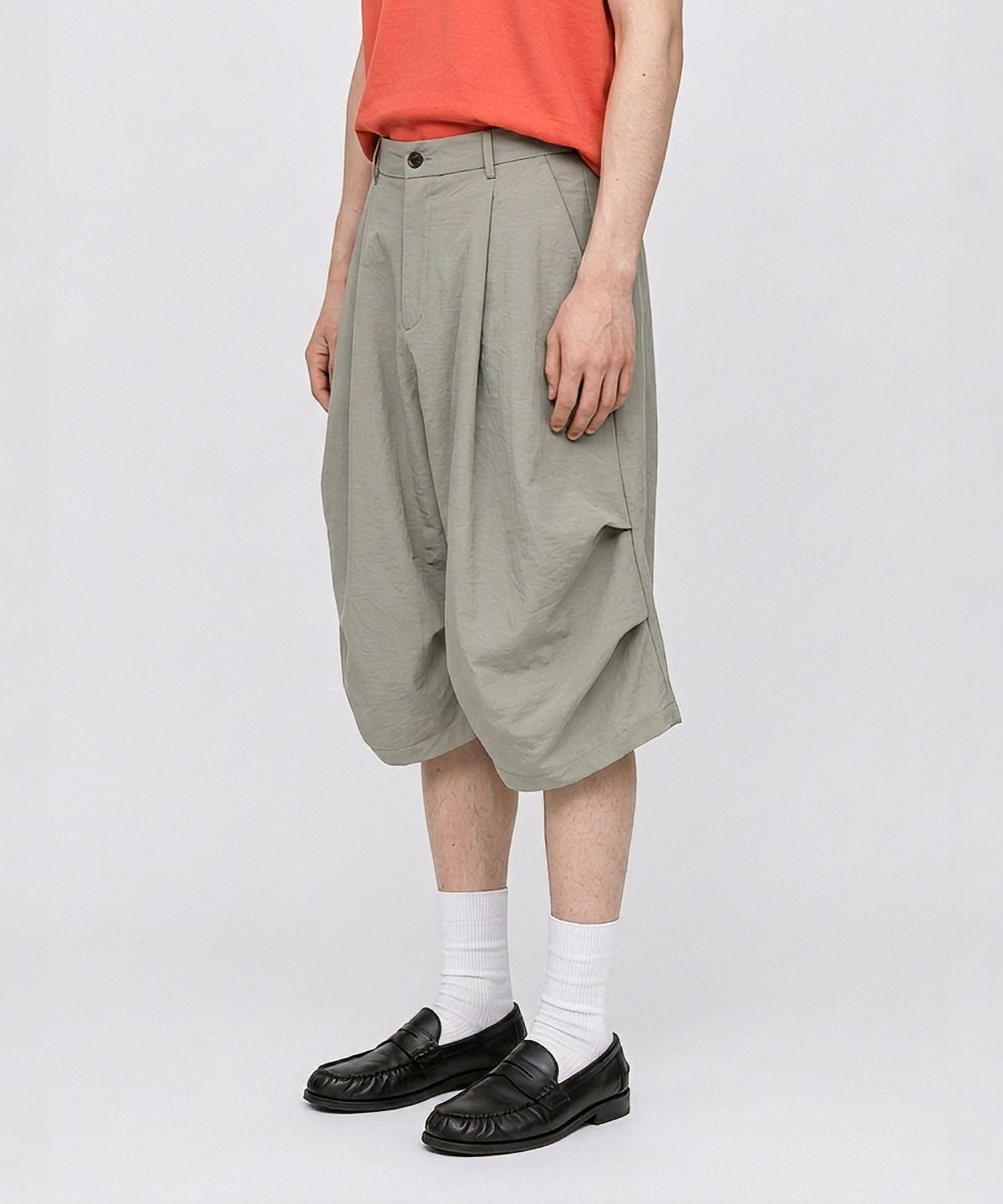 발루트(BALLUTE) BERMUDA PARACHUTE SHORTS (OLIVE)