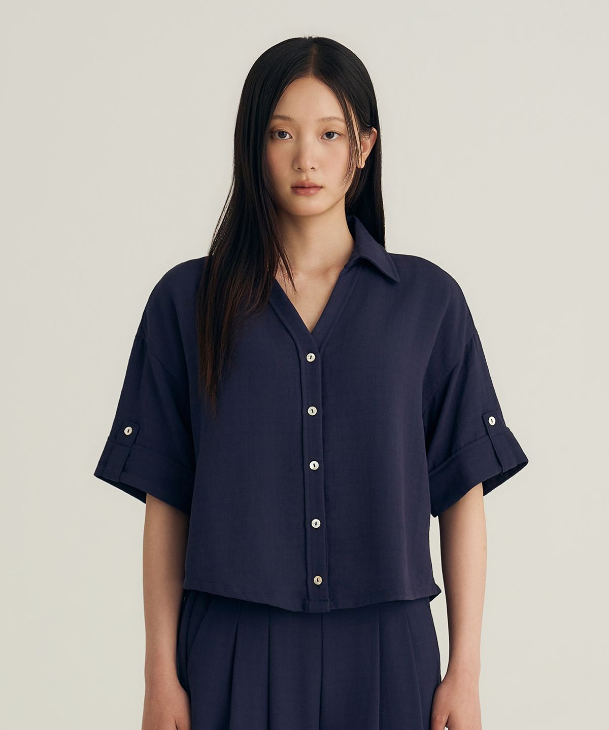 비올셋(BE ALL SET) Crop Shirt_Navy