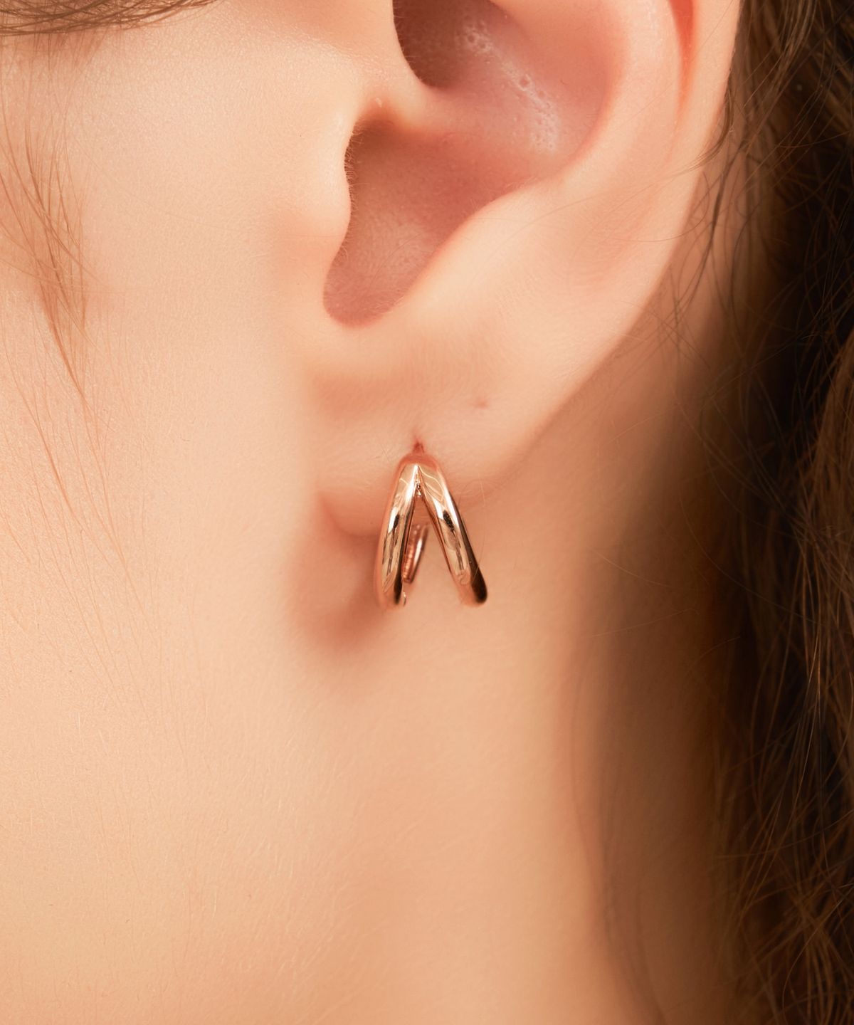 엘르주얼리(ELLEJEWELRY) 14K GF 위시본 원터치 귀걸이 ELGPEE590