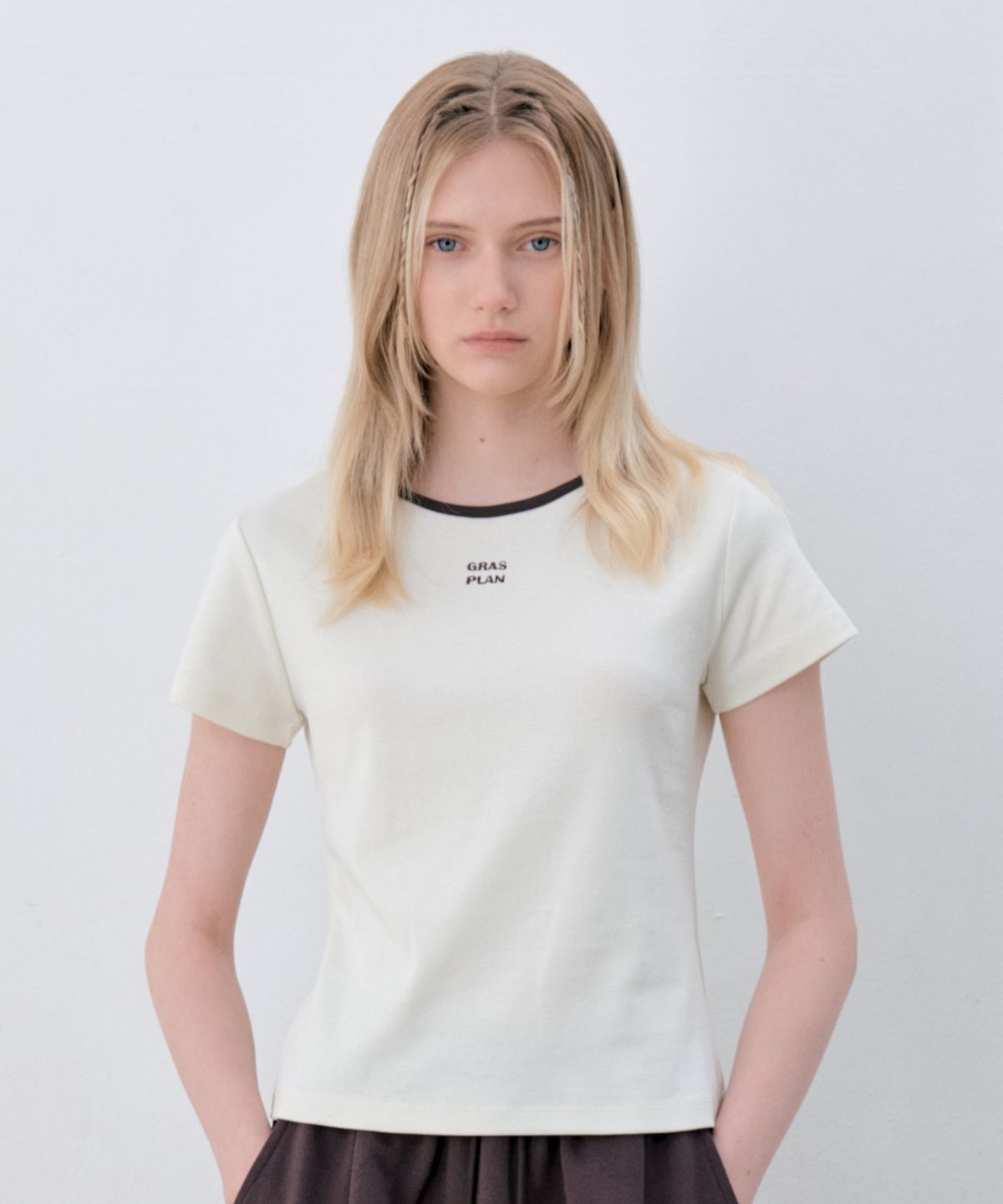 그라스플랜(GRASPLAN) Color Logo U-neck Ringer Tee_Cream