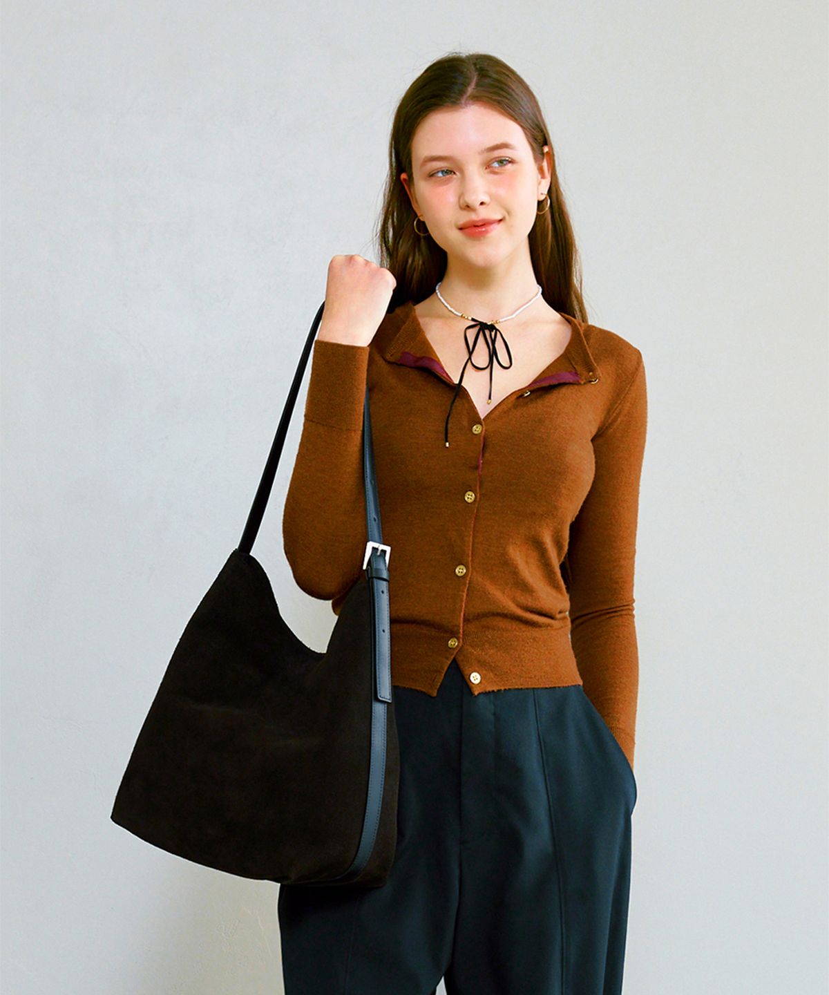 끌라베(CLAVE) 릴리 스웨이드 다크 브라운 토트백 (LILY Suede Dark Brown Tote Bag)