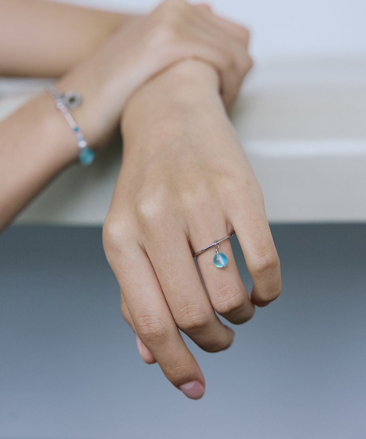 메리모티브(MERRYMOTIVE) Matte aqua moonstone ring