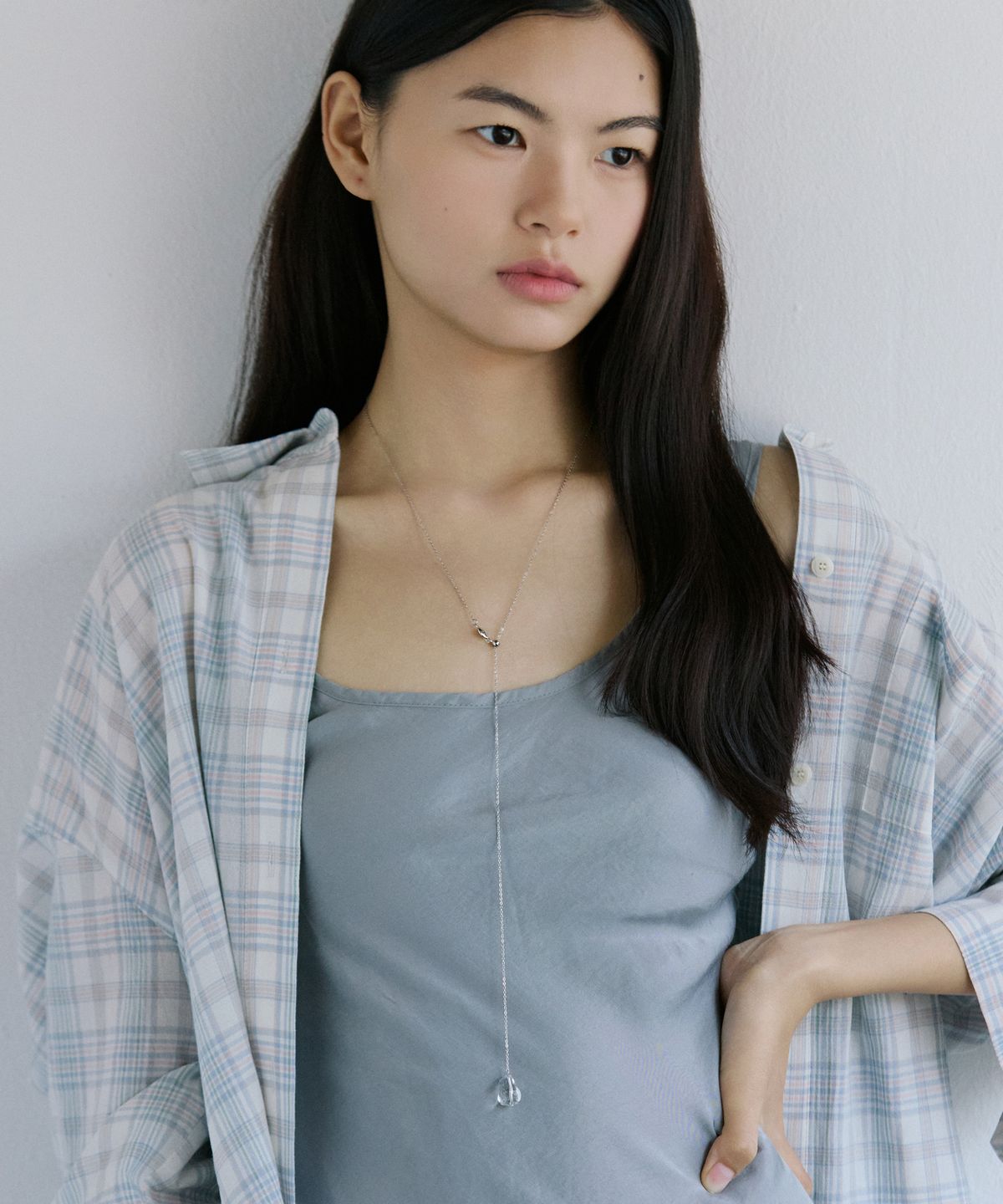 메리모티브(MERRYMOTIVE) Sculpture glass pendant drop necklace