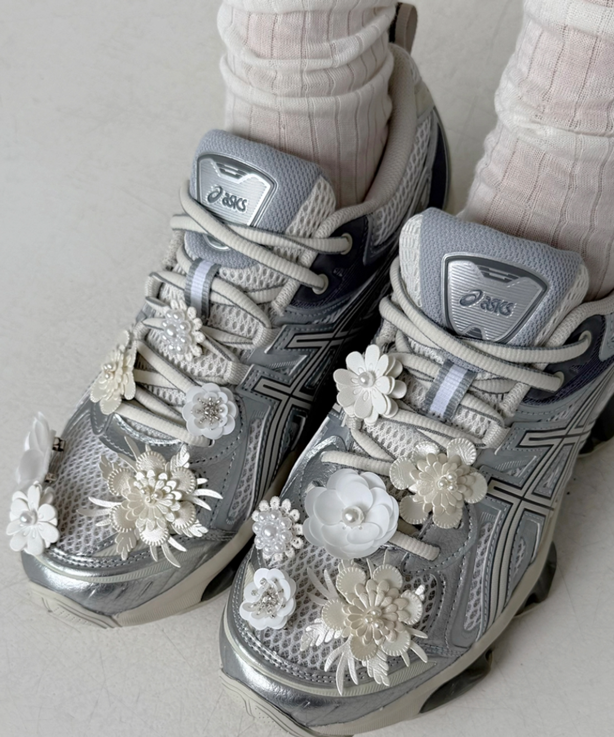 판타스틱 플래닛(FANTASTIC PLANET) [SET] cream pearl flower shoe charm 6piece 슈참, 옷핀