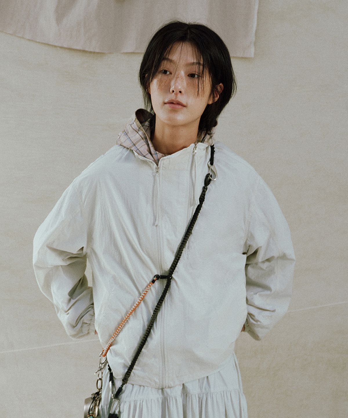 모노크롬(MONOCHROME) goof parachute jumper