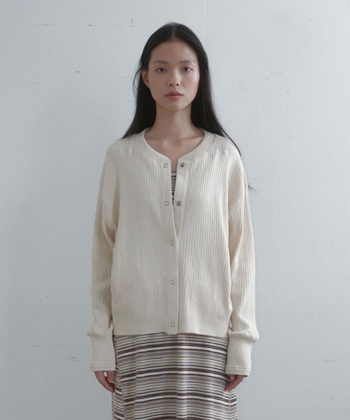 모노크롬(MONOCHROME) natural cotton cardigan (ecru)
