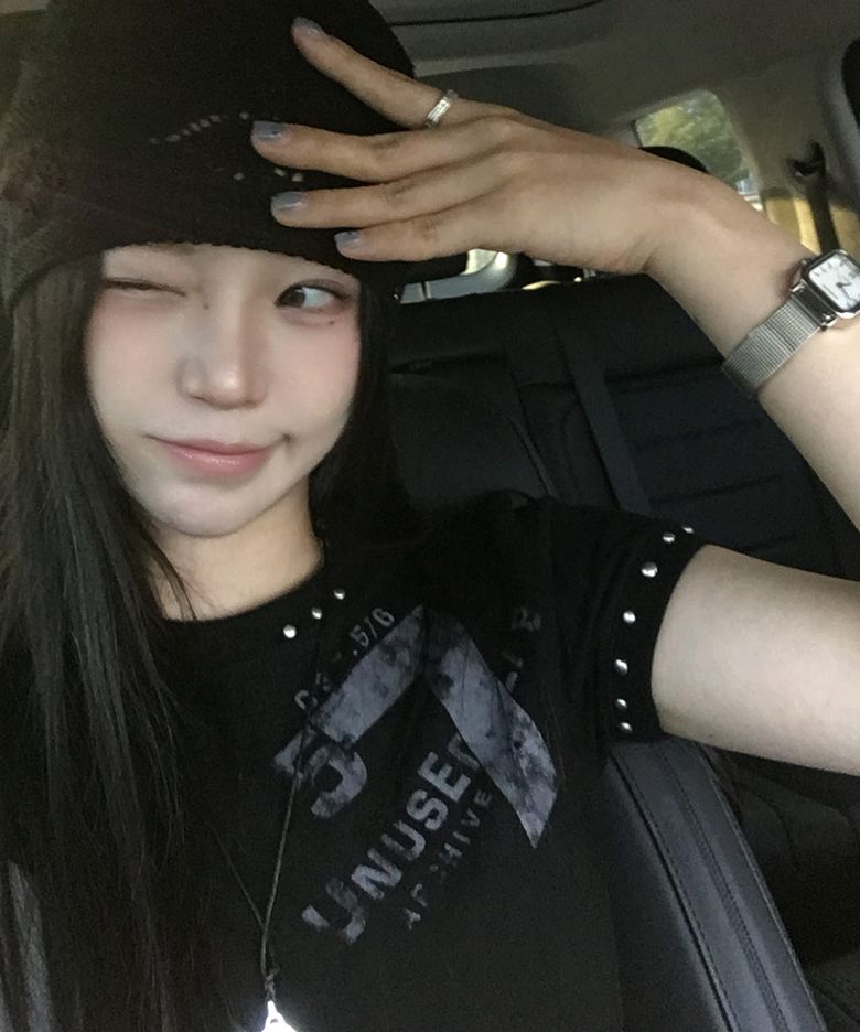 빈티지 7 스터드 반팔 티셔츠 [블랙]