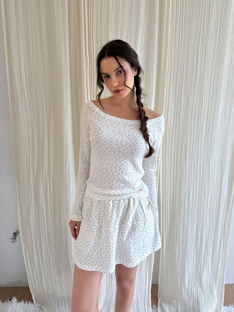 Floral Punching Off Shoulder (White)