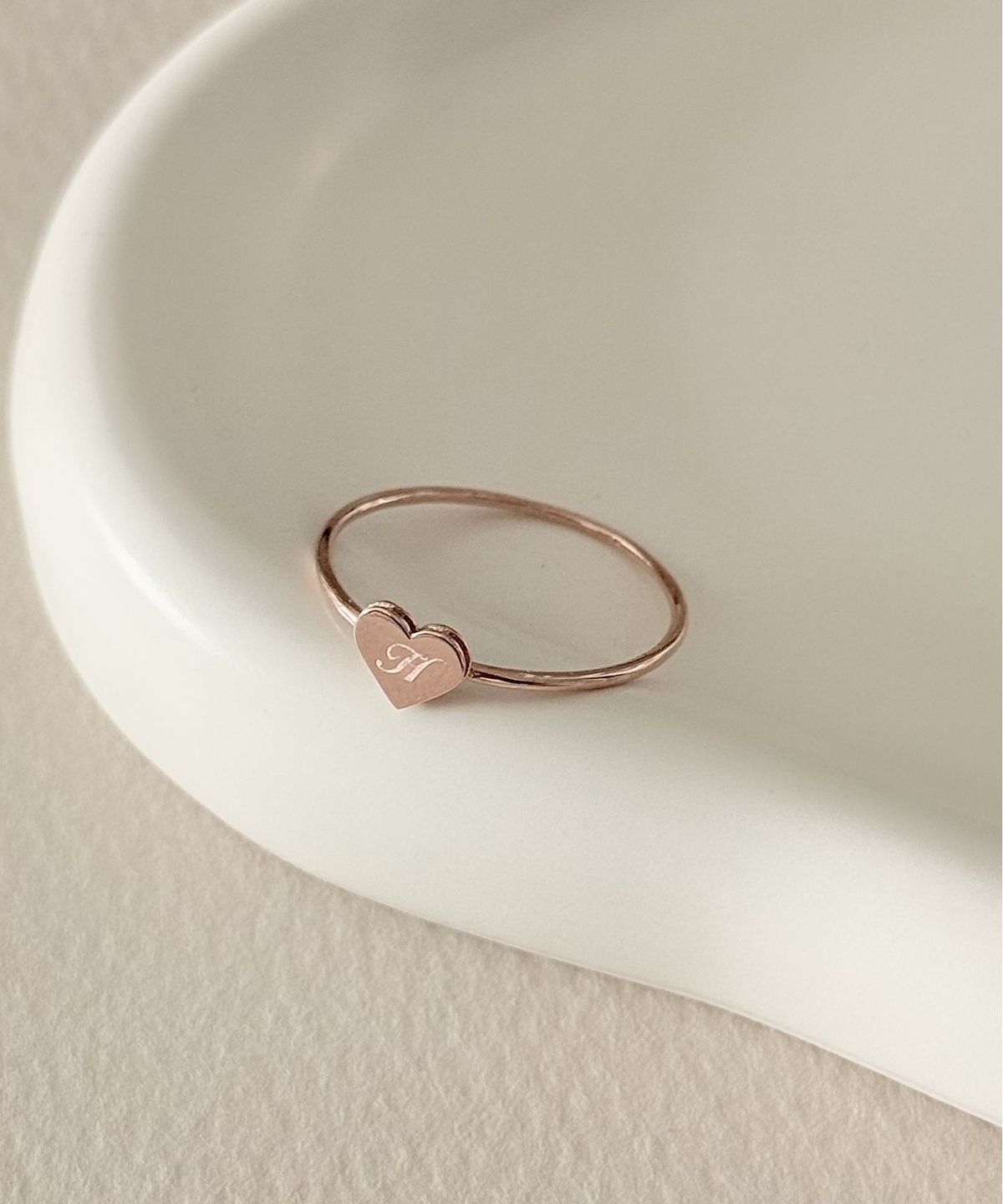 주디엔(JUDIEN) 14k 18k 모먼트 하트 각인 반지