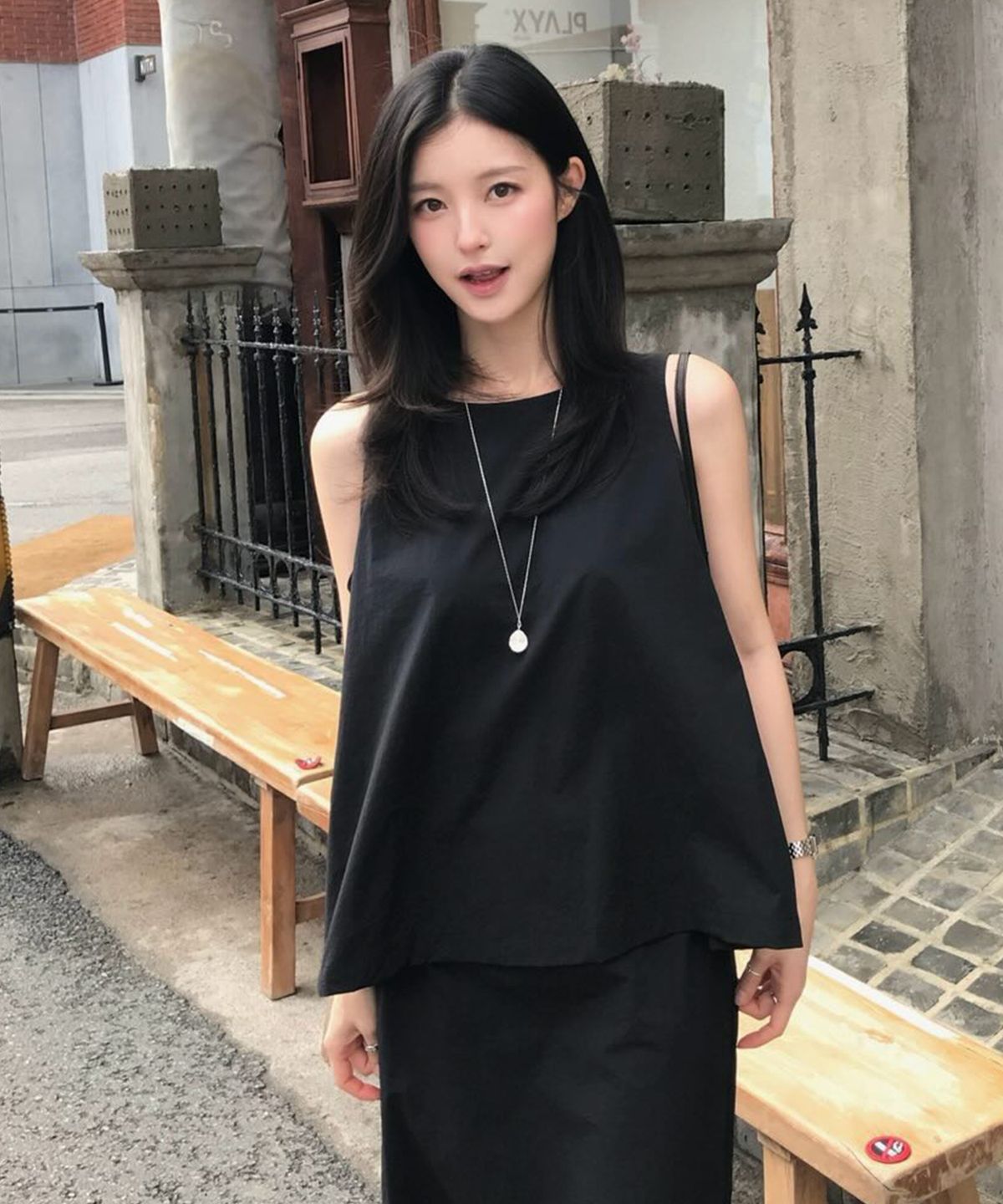 엽페(YUPPE) 슬리브리스 리본 셔츠_블랙
