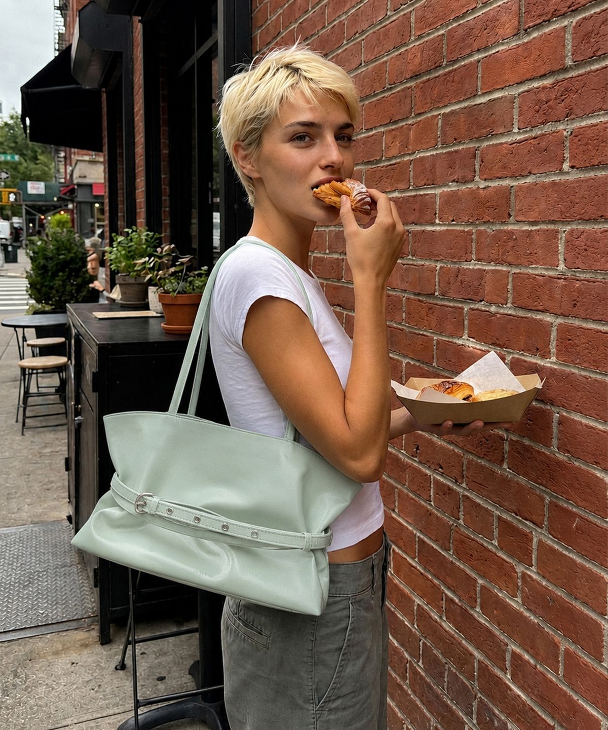레터리(LETERIE) MELLOW REVERSIBLE BELT TOTE BAG_MINT