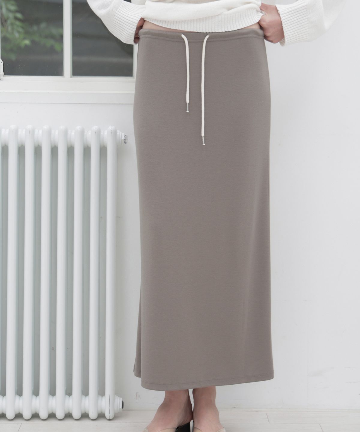 더마고(THEMARGOT) 릴렉스드 밴딩 스커트_khaki beige