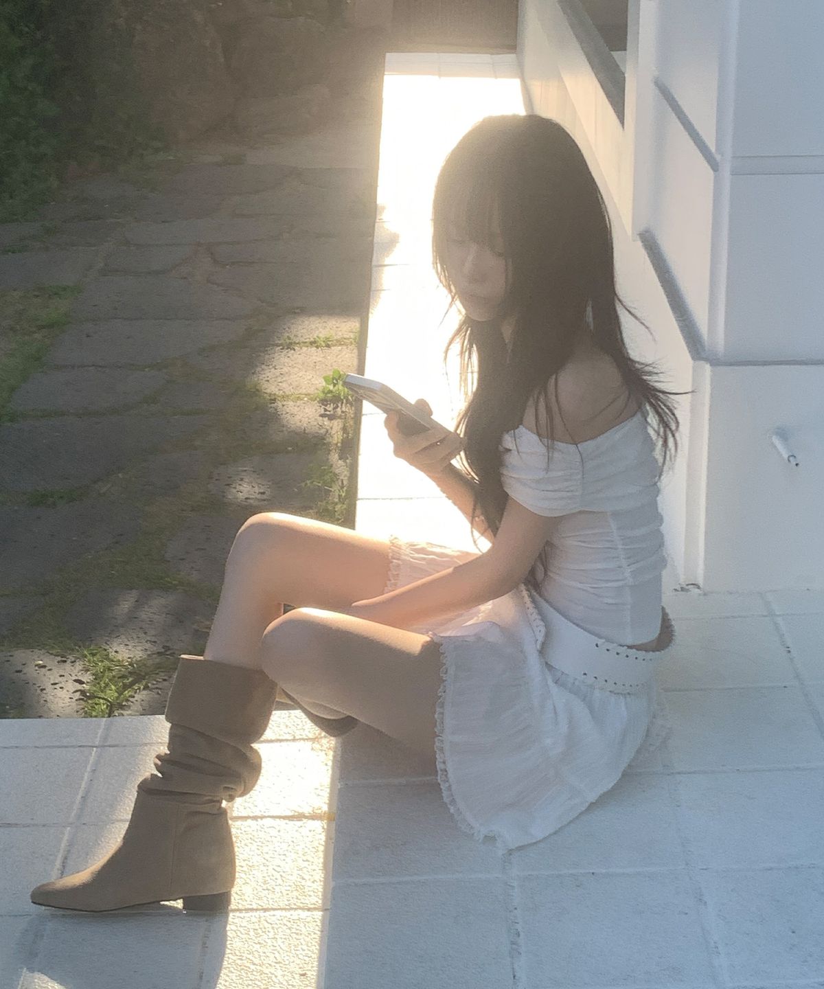 오디에스(ODS) 로지 오프 숄더 티 (아이보리)