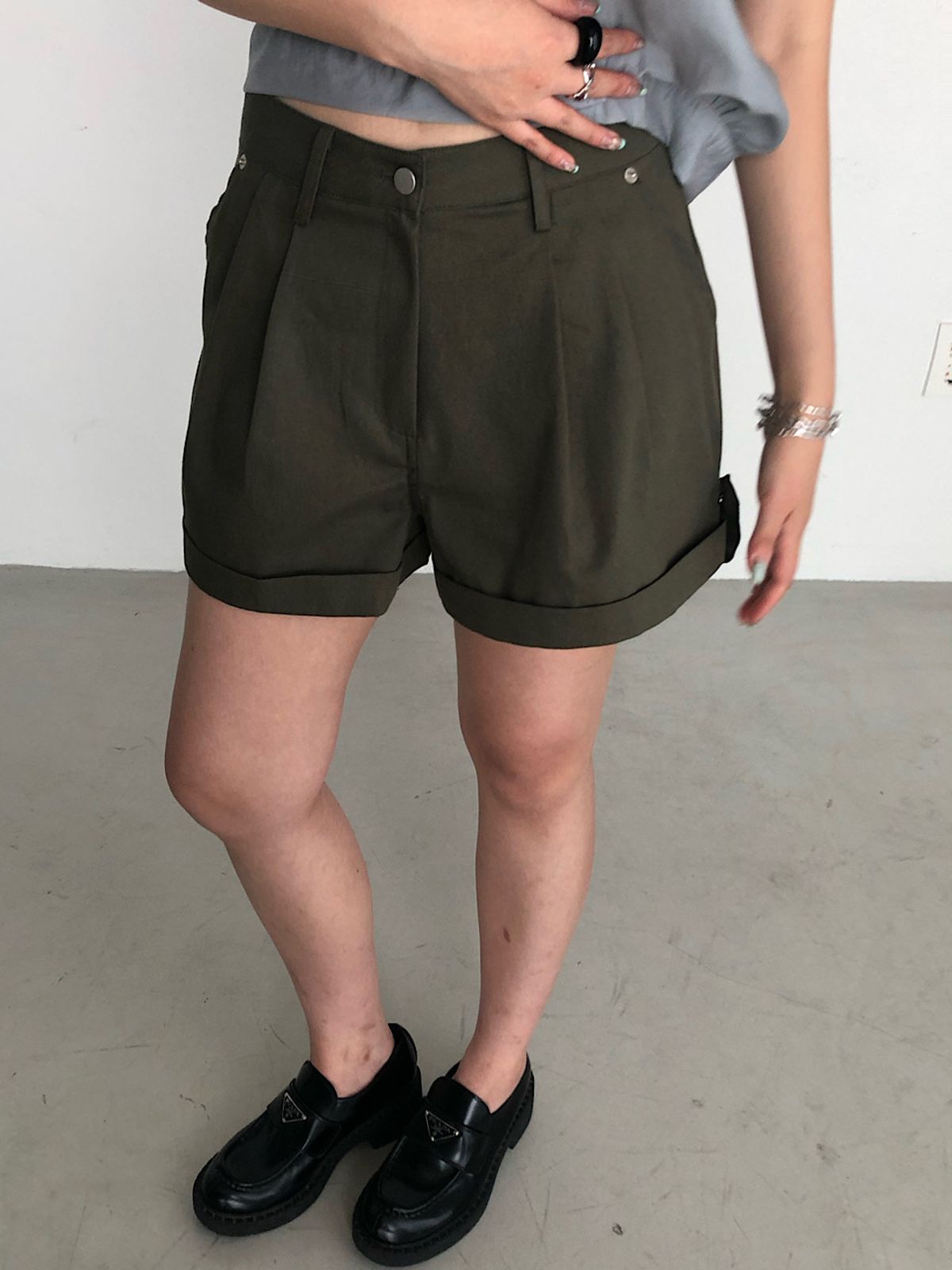 아포엠(APOEM) Folded Half Pants (2C)