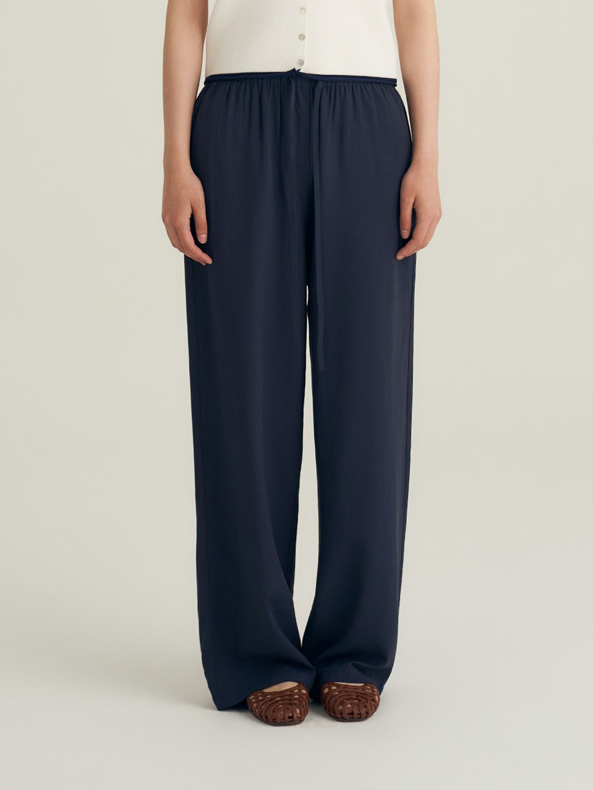 비올셋(BE ALL SET) Linen Banding Pants_Navy