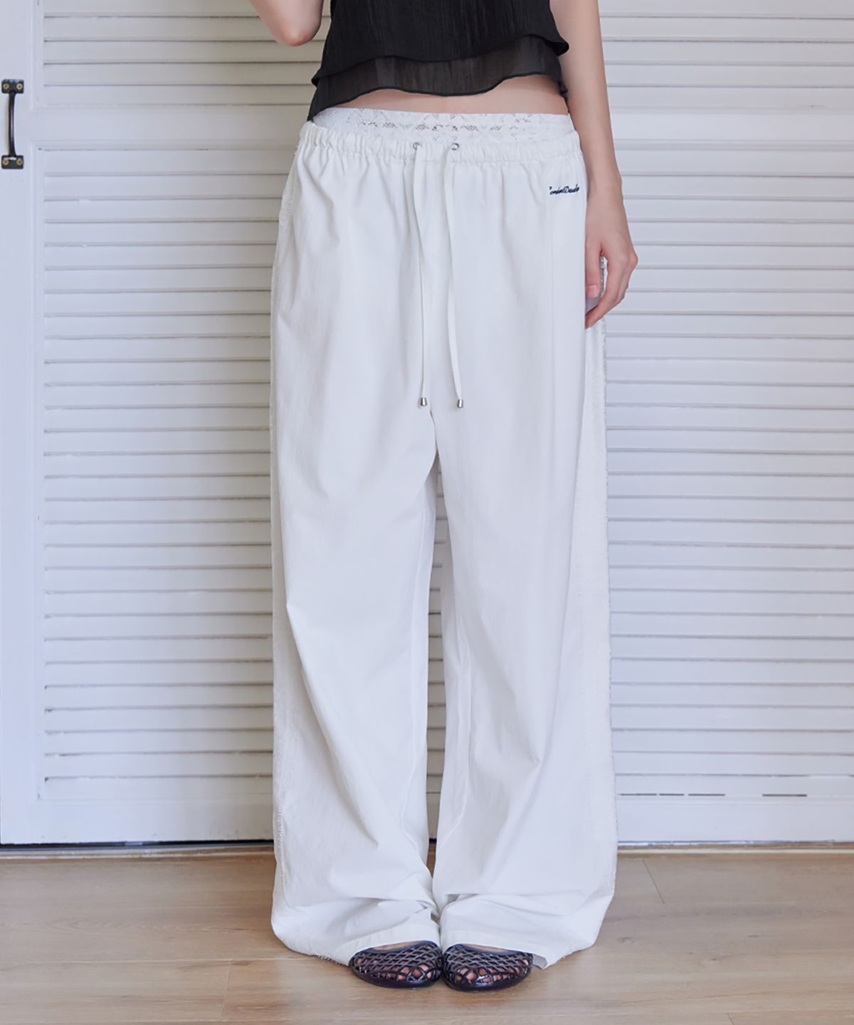 런던다다(LONDONDADA) Summer Lace Line Wide Pants, WHITE