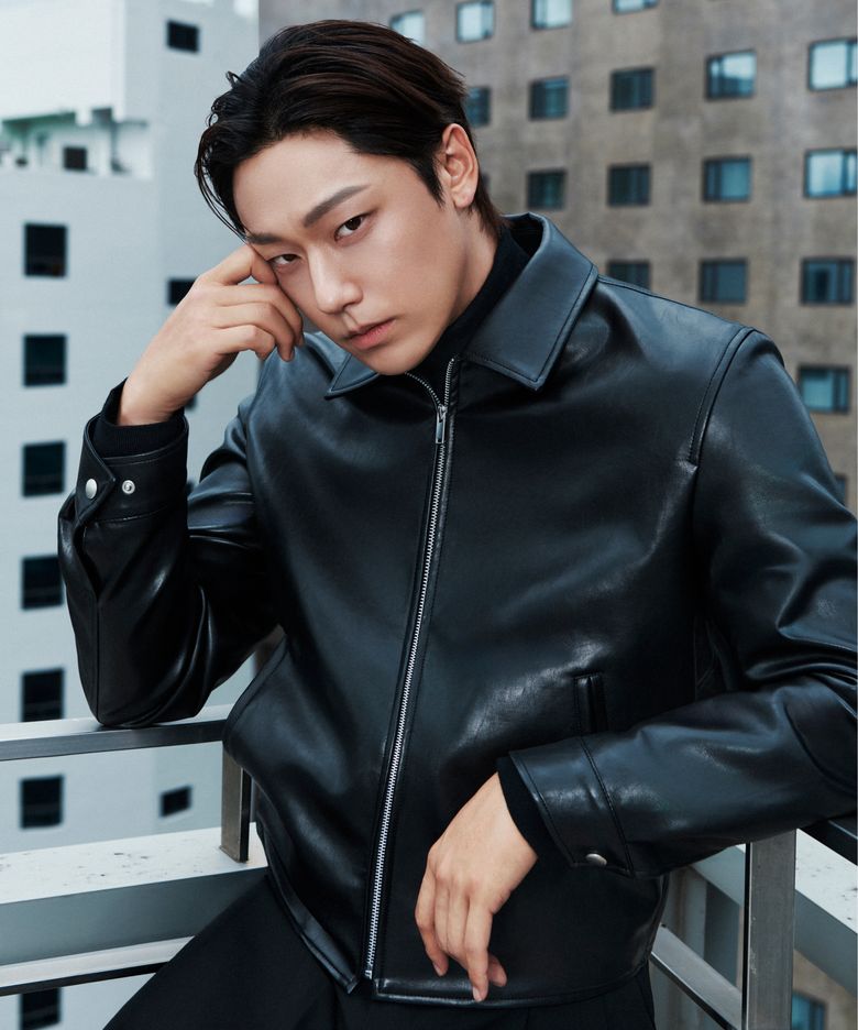 [이도현 PICK] 신세틱 레더 싱글 재킷 [블랙]