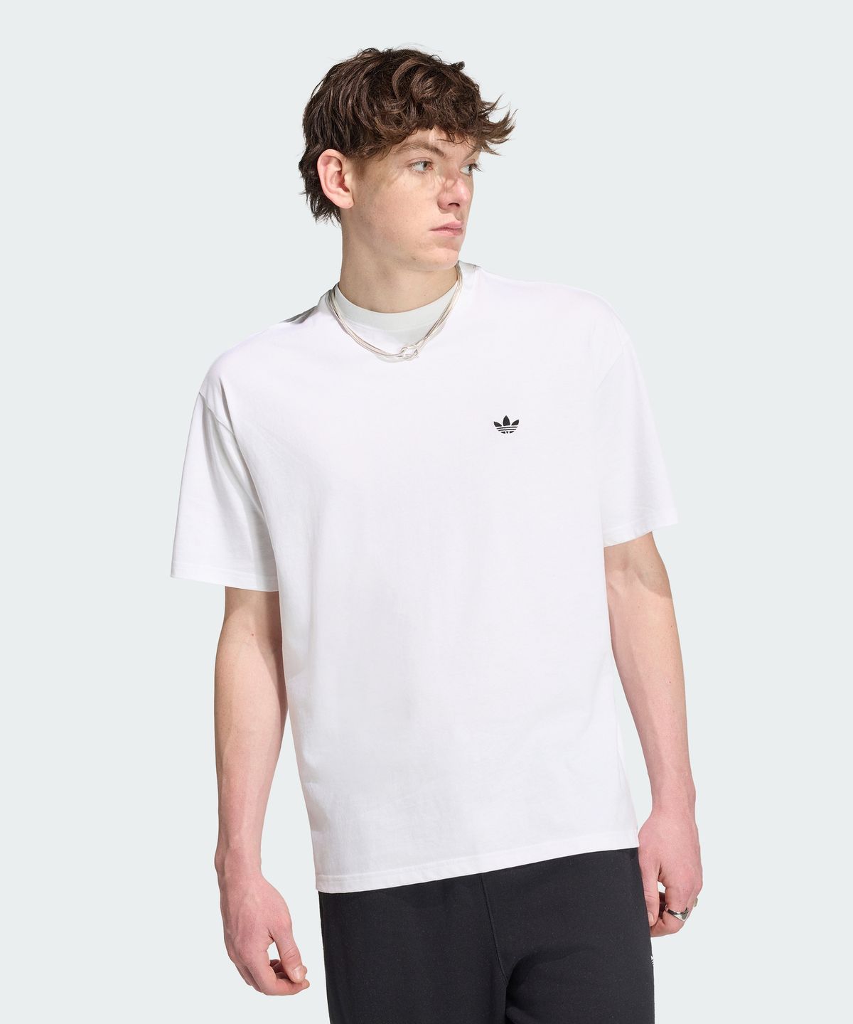 아디다스(ADIDAS) 트레포일 에센셜 루즈 드롭 숄더 티 KS7394