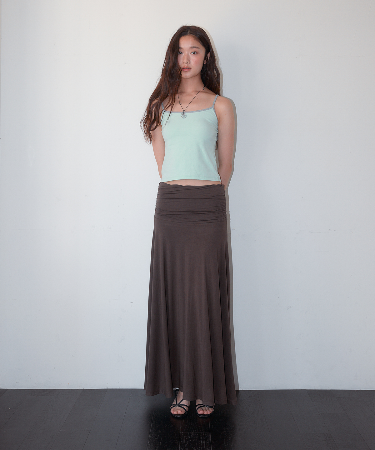 홈바디띵즈(HOMEBODY THINGS) Cotton Shirring Long Skirt (BROWN)