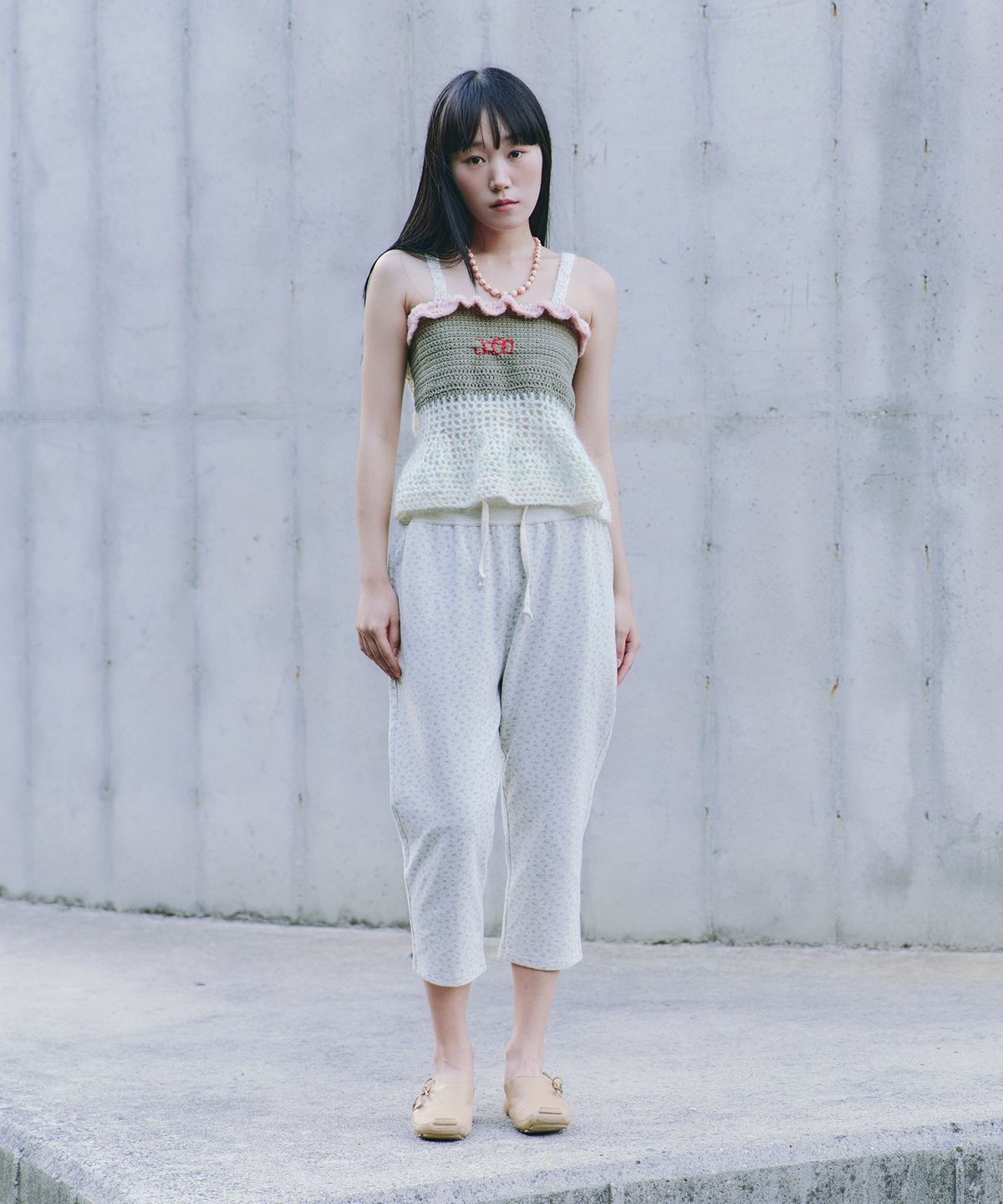 자고류(JAGORYU) Floral Sweat Capri Pants - White Melange