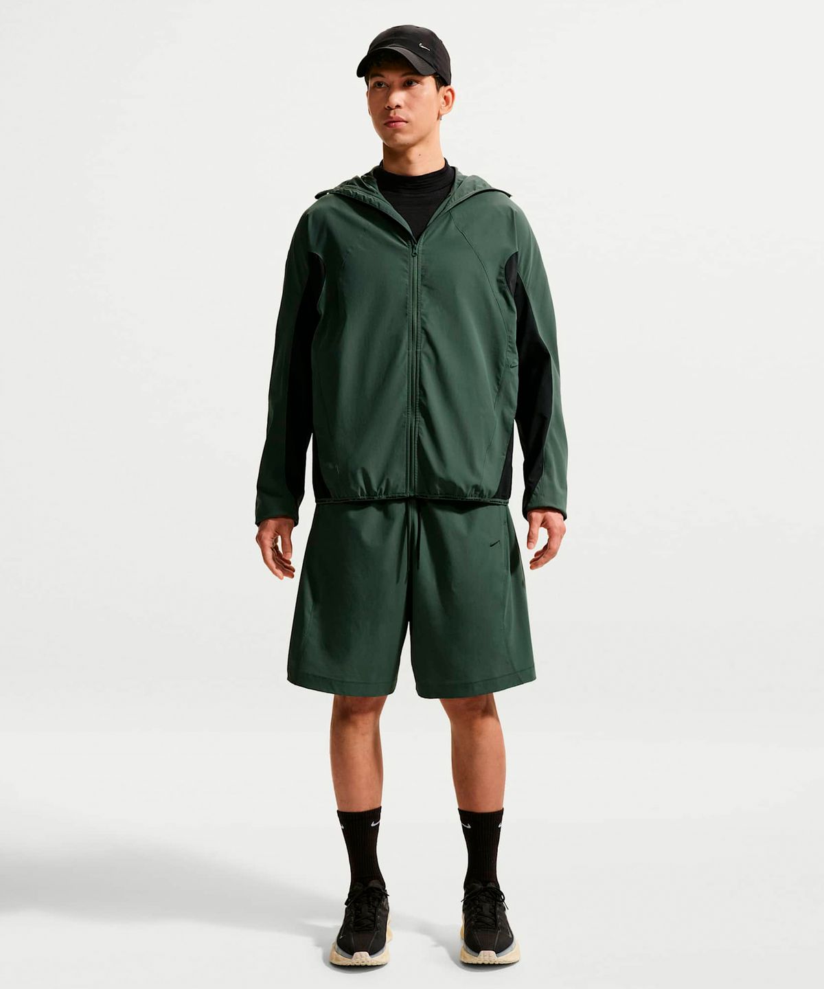 나이키(NIKE) 테크 헬리오스 드라이 핏 쇼츠 M - 카모 그린:블랙 / IF1305-303