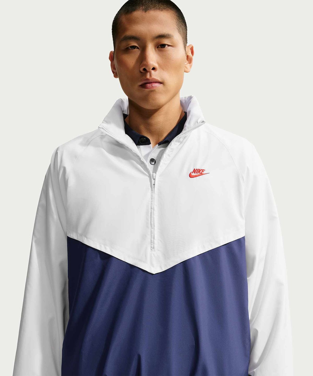 나이키(NIKE) 윈드러너 경량 하프집 재킷 M - 서밋 화이트:블루 보이드:라이트 크림슨 / IF3391-121
