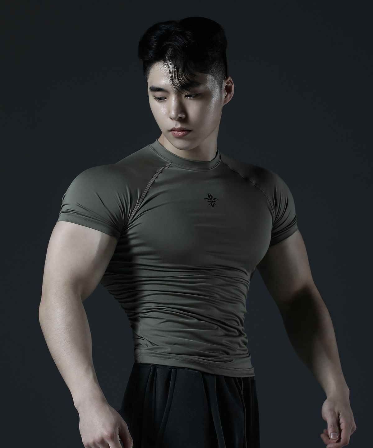 카미드(CARMID) 컴프레션 반팔 [카키]