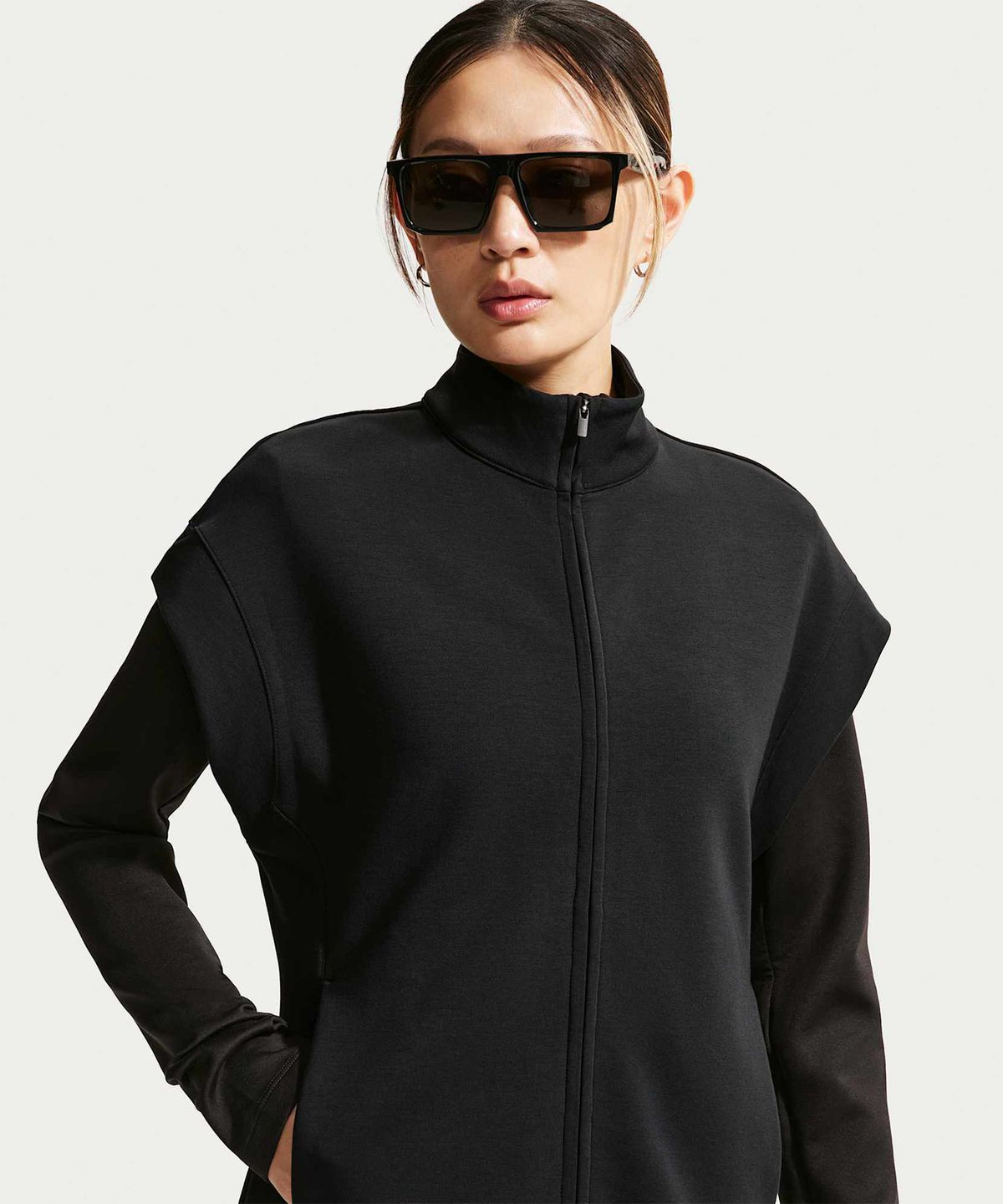 나이키(NIKE) 24.7 임파서블리소프트 드라이 핏 풀집 튜닉 W - 블랙:다크 스모크 그레이 / IQ7052-010