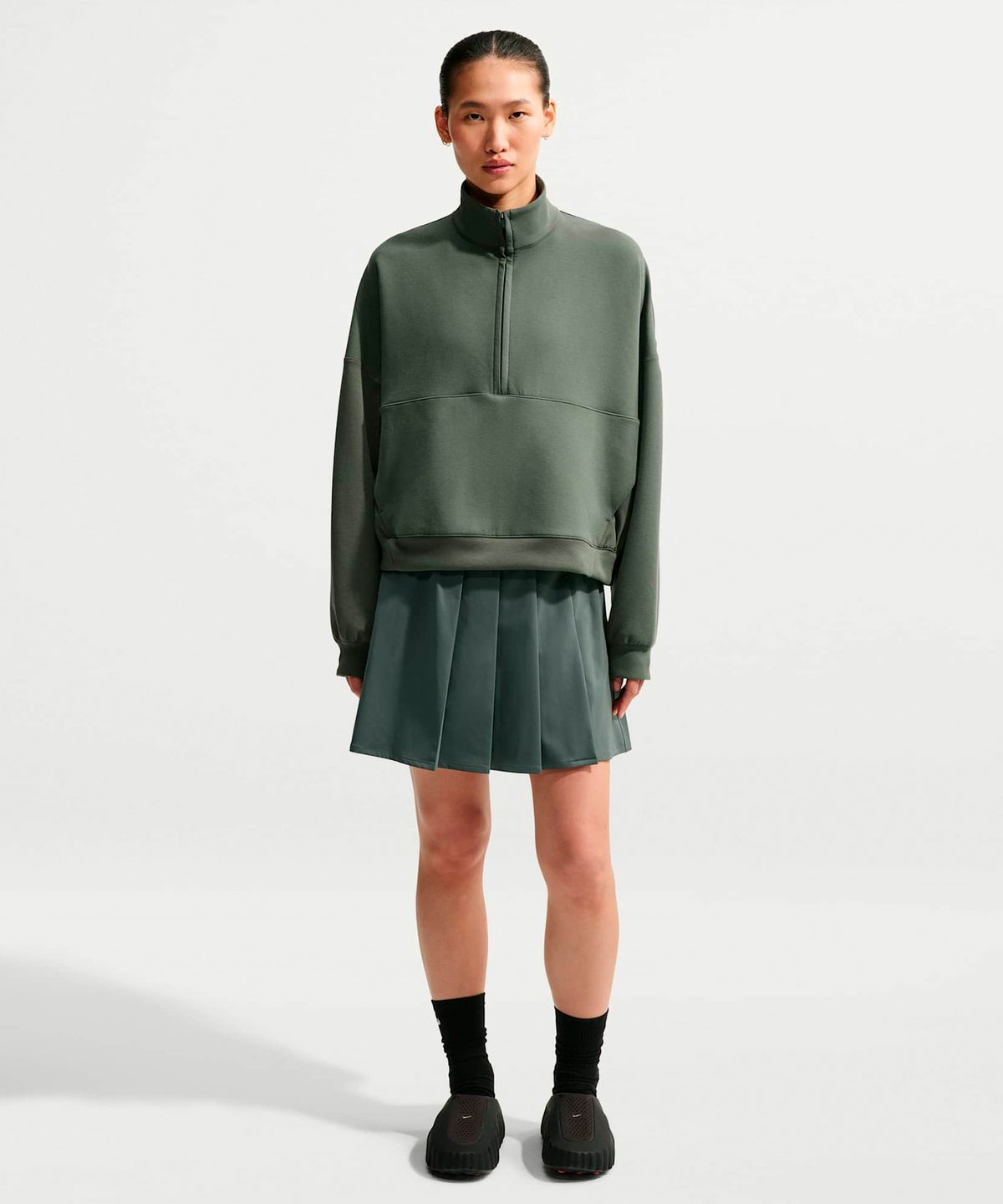 나이키(NIKE) 24.7 퍼펙트스트레치 드라이 핏 하이라이즈 플리츠 스커트 W - 카모 그린:아웃도어 그린 / IR8706-303