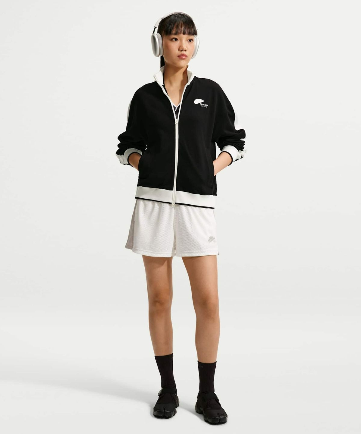 나이키(NIKE) 스튜디오 플리스 라이트웨이트 프렌치 테리 트랙 재킷 W - 토탈 블랙:세일 / IV4792-001