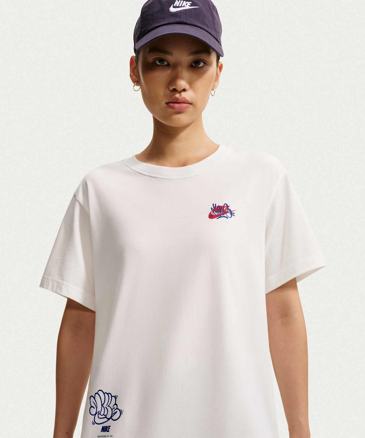 나이키(NIKE) 스포츠웨어 클래식 오버사이즈 티셔츠 W - 세일 / IV5486-133