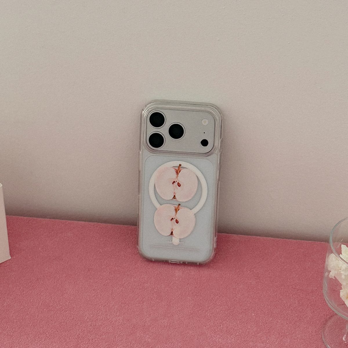 메이드모먼(MADEMOMENT) fresh apple 디자인 [맥세이프 젤하드 폰케이스]